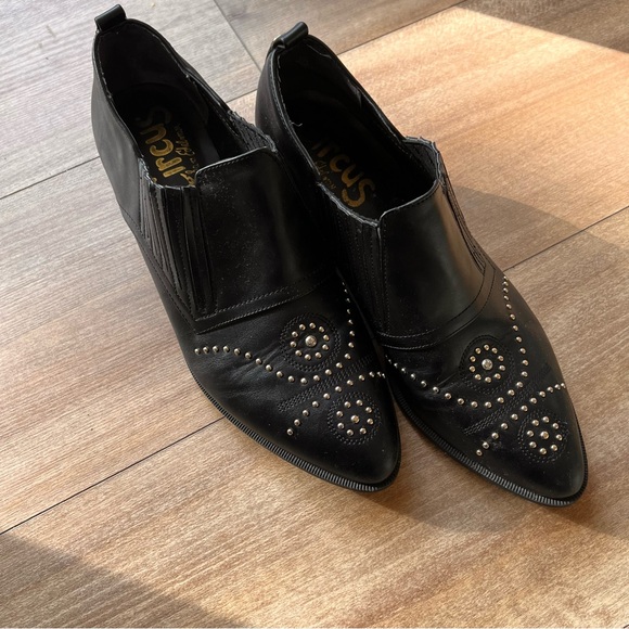 Helena Booties - Picture 2 of 4